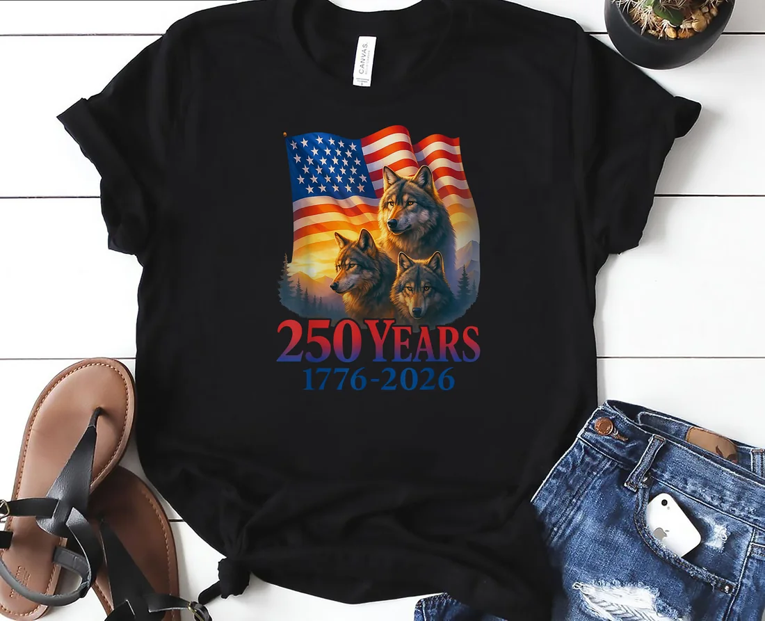 250 Years USA 4th July Wolf T-Shirt